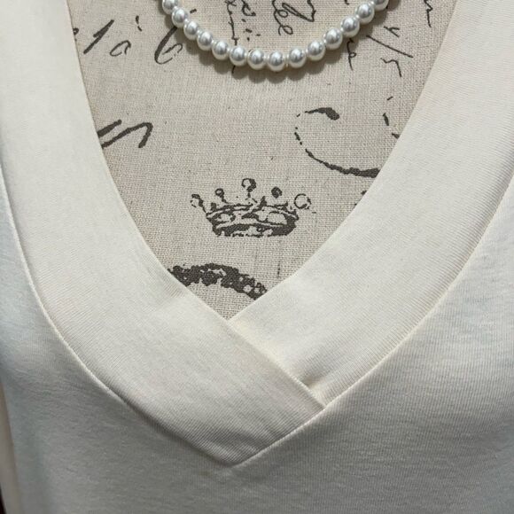 J. Jill Cream V-Neck Tunic - Picture 3 of 6